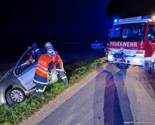 Verkehrsunfall zwischen Breitenwaida und Großstelzendorf am 11.10.2022